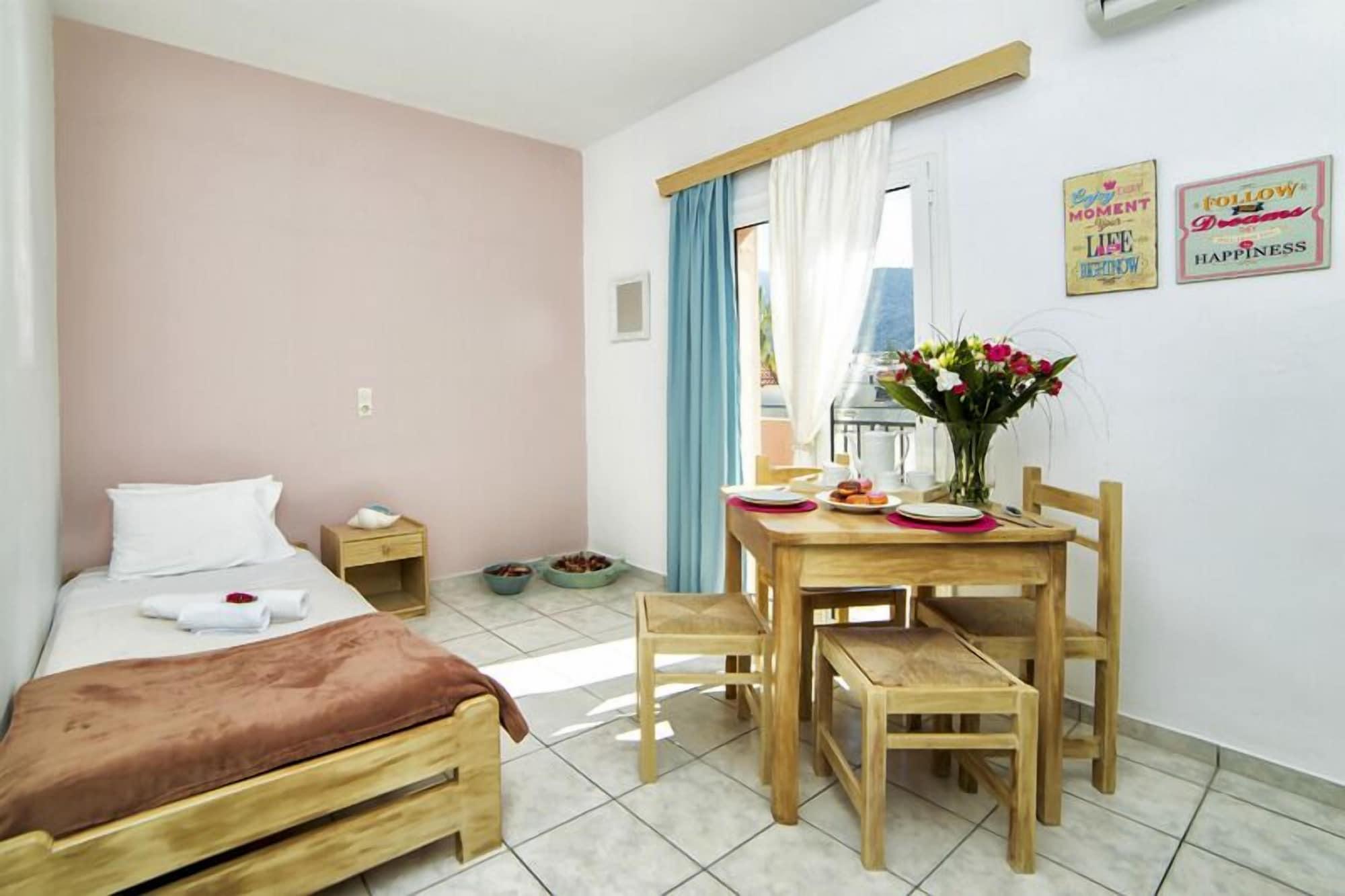 Malia Central Apartments Esterno foto